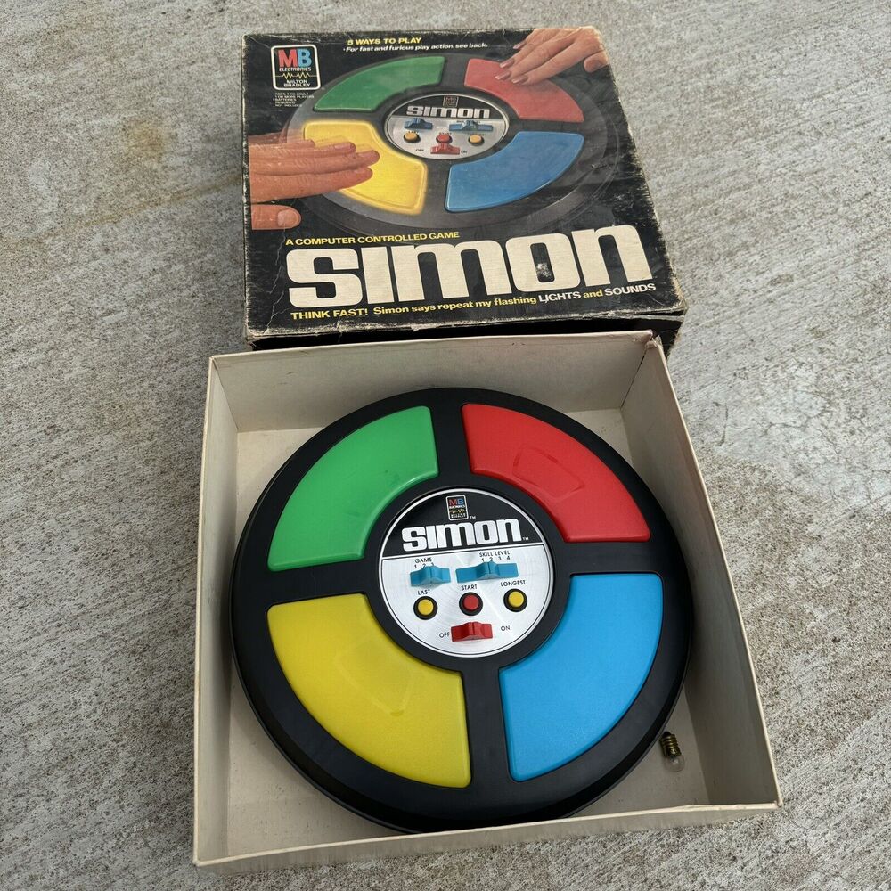 Vintage SIMON Memory Game by MILTON BRADLEY With Original Box